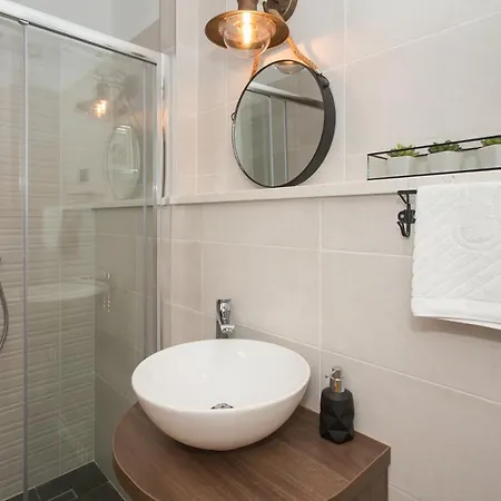 Apartment Amaizing Near Airport Kaštel Štafilić