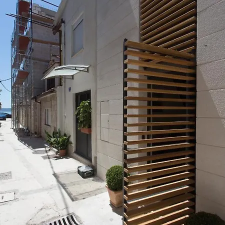 Apartment Amaizing Near Airport Kaštel Štafilić