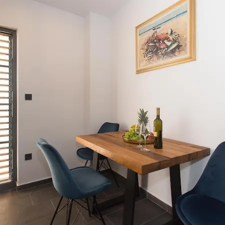 Apartment Amaizing Near Airport