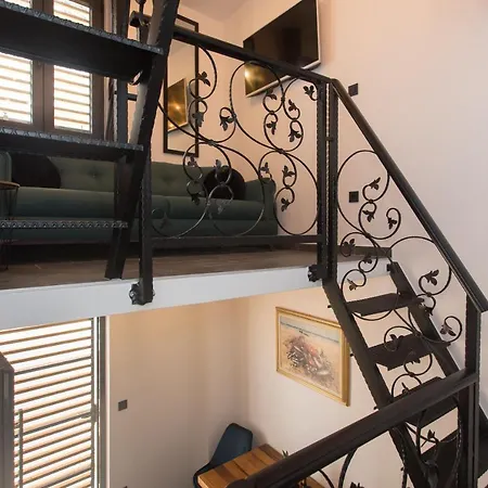 Apartment Amaizing Near Airport Kastel Stafilic